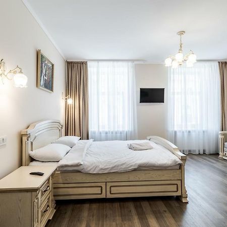 Opera House Apartment 3 Lviv Luaran gambar