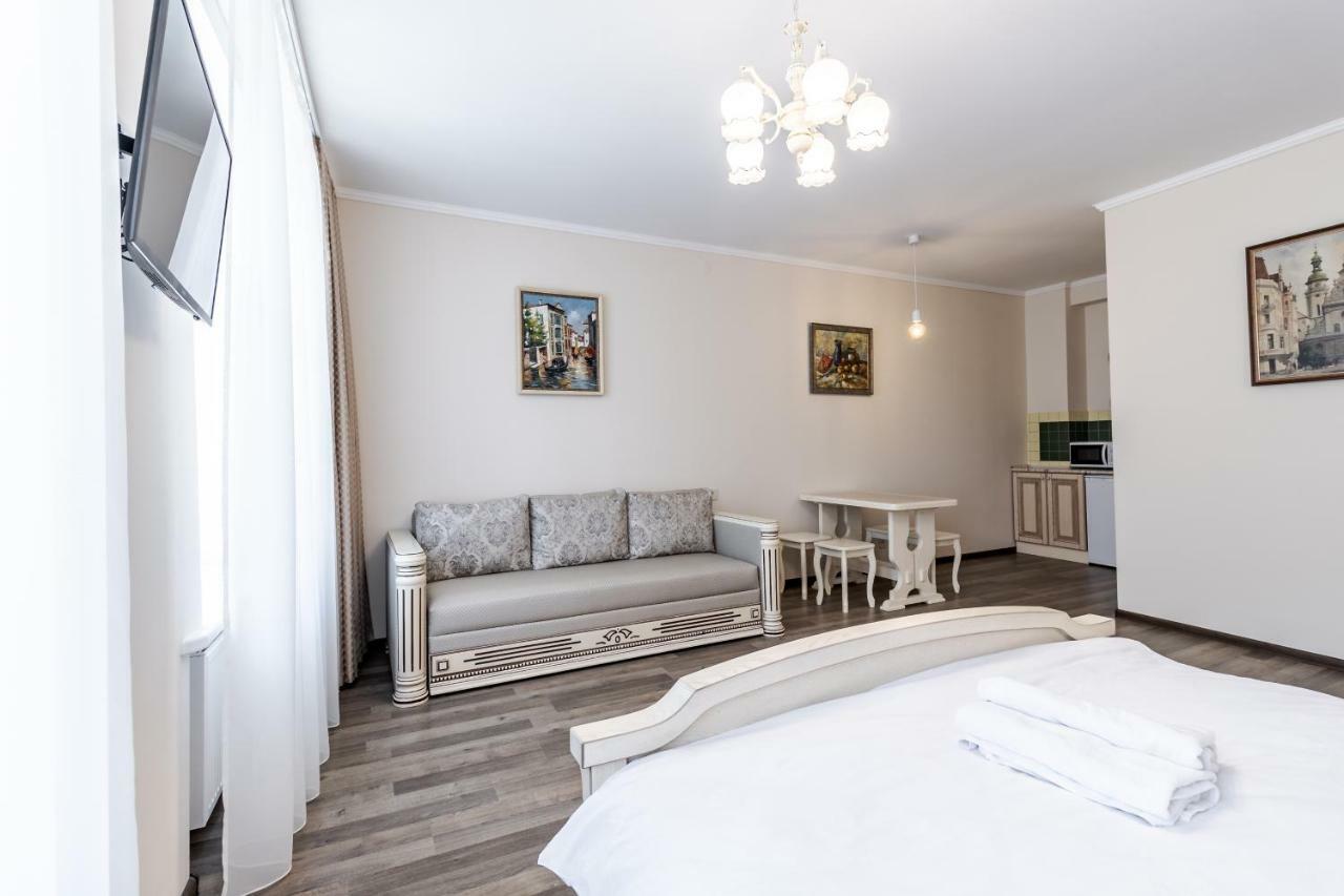 Opera House Apartment 3 Lviv Luaran gambar