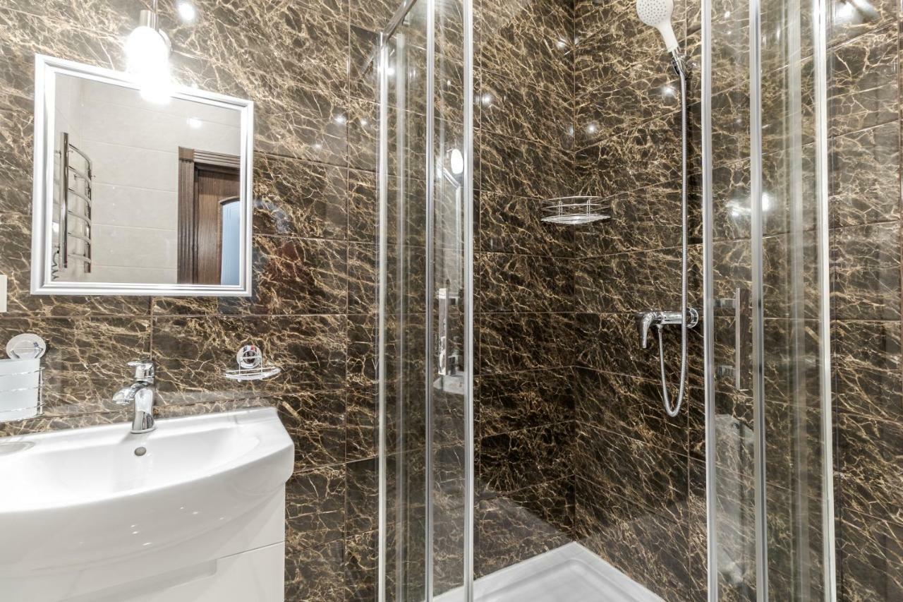 Opera House Apartment 3 Lviv Luaran gambar