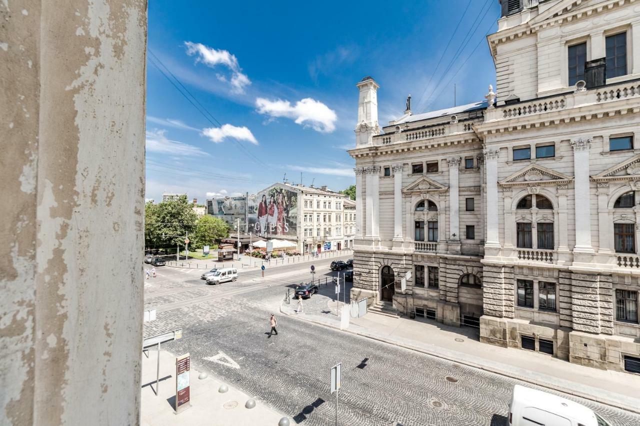 Opera House Apartment 3 Lviv Luaran gambar