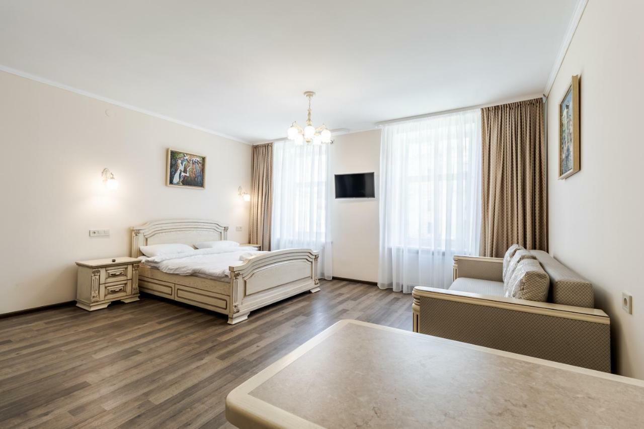 Opera House Apartment 3 Lviv Luaran gambar